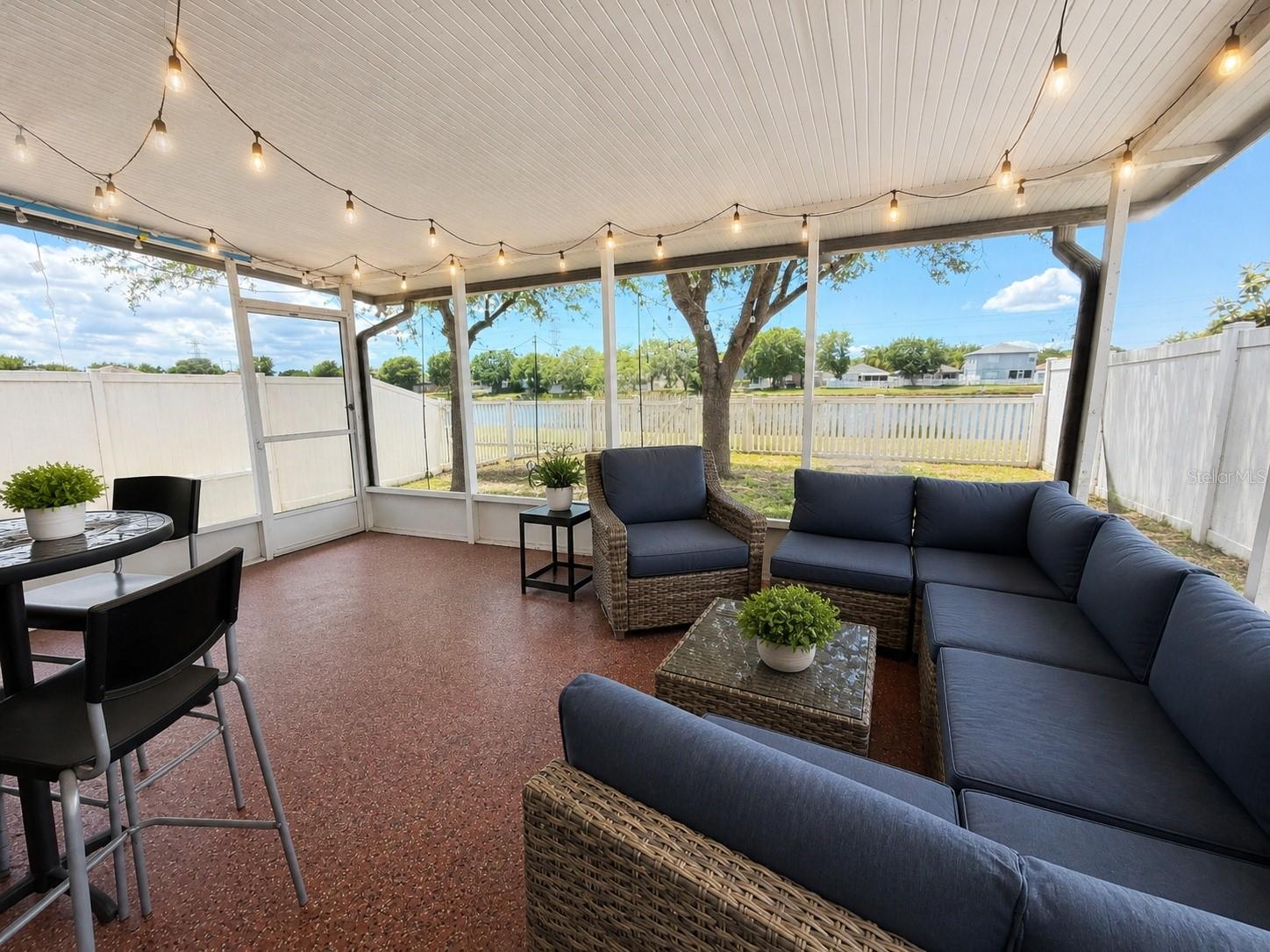 7823 CARRIAGE POINTE DR, GIBSONTON, FL, 33534