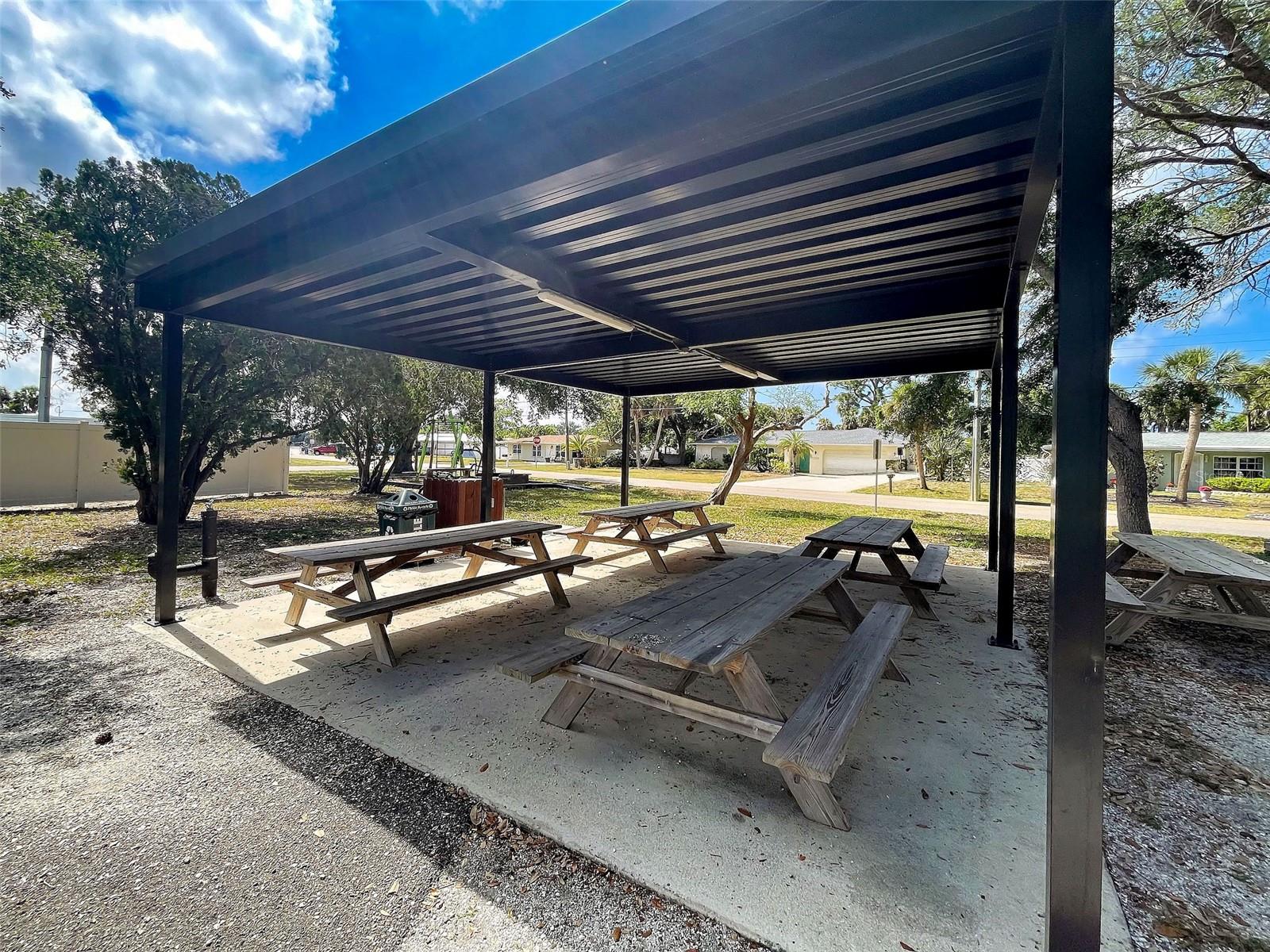 1303 E GATE DR, VENICE, FL, 34285
