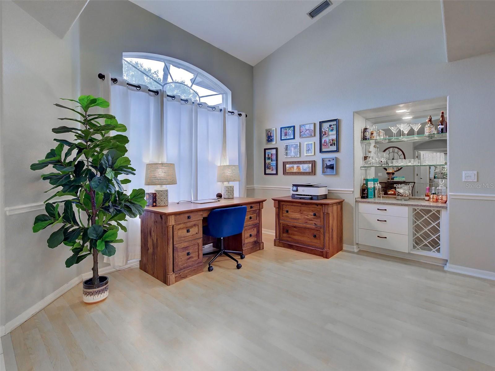 1303 E GATE DR, VENICE, FL, 34285
