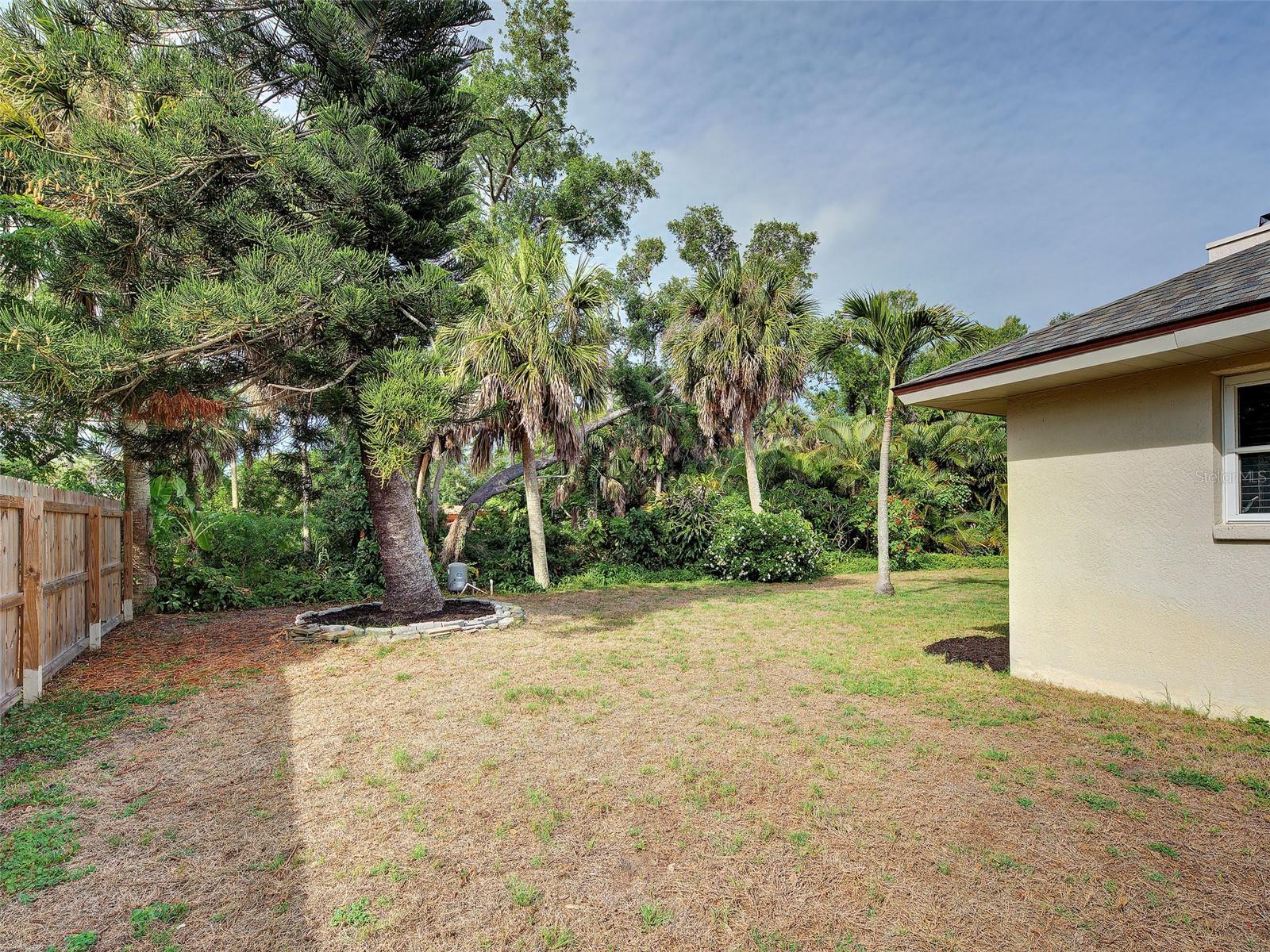 1303 E GATE DR, VENICE, FL, 34285