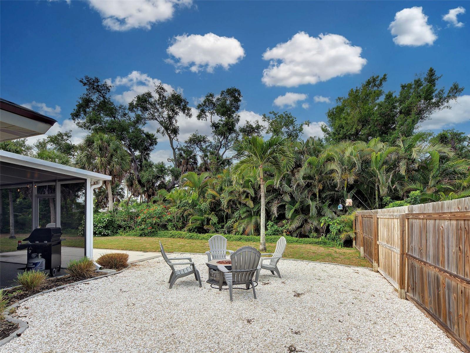 1303 E GATE DR, VENICE, FL, 34285