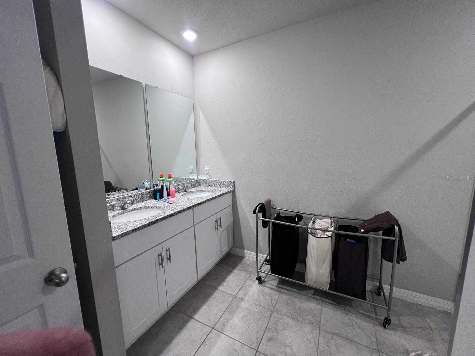 560 JERRY LN, HAINES CITY, FL, 33844