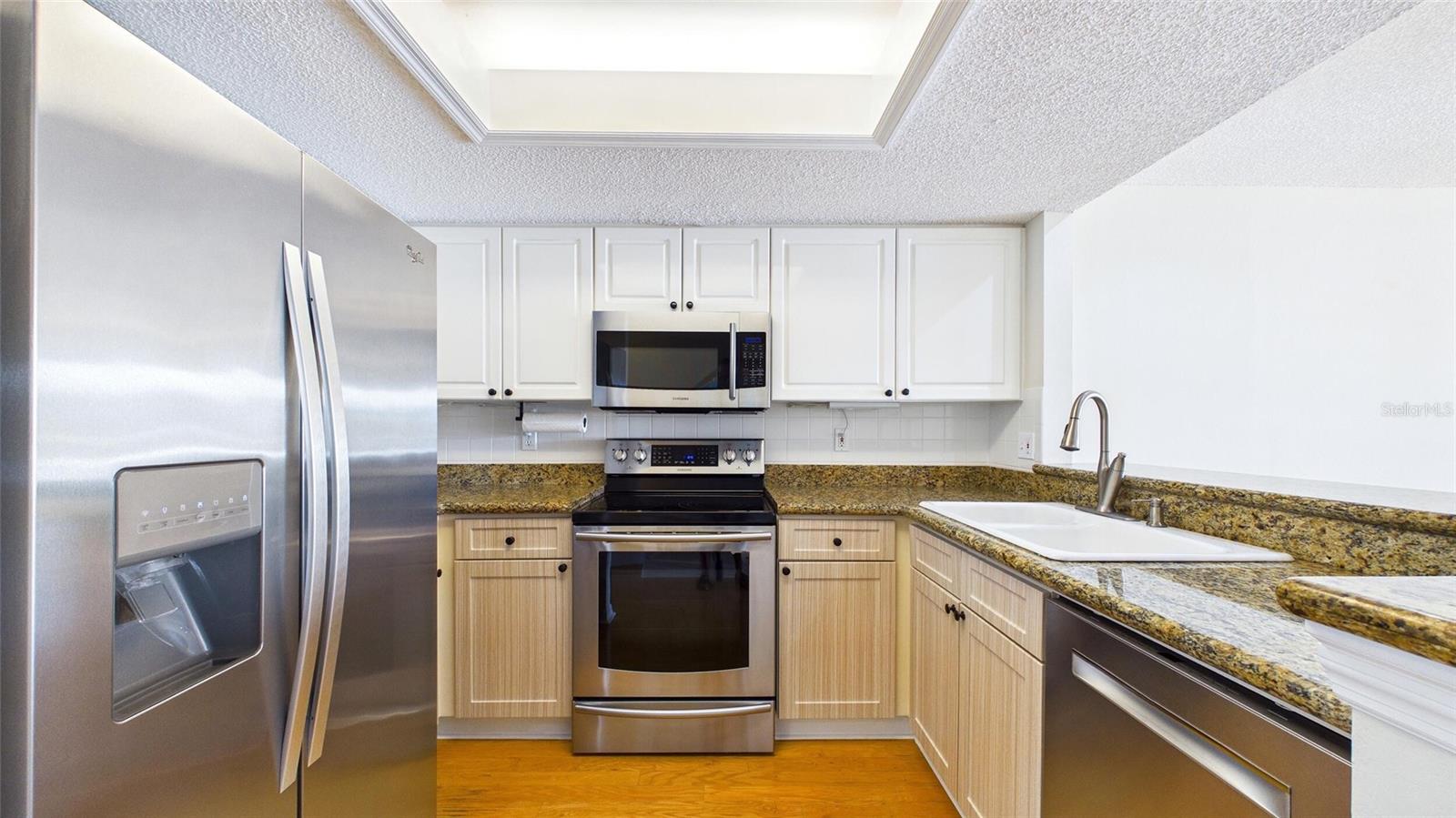 323 MADEIRA CIR, ST PETERSBURG, FL, 33715