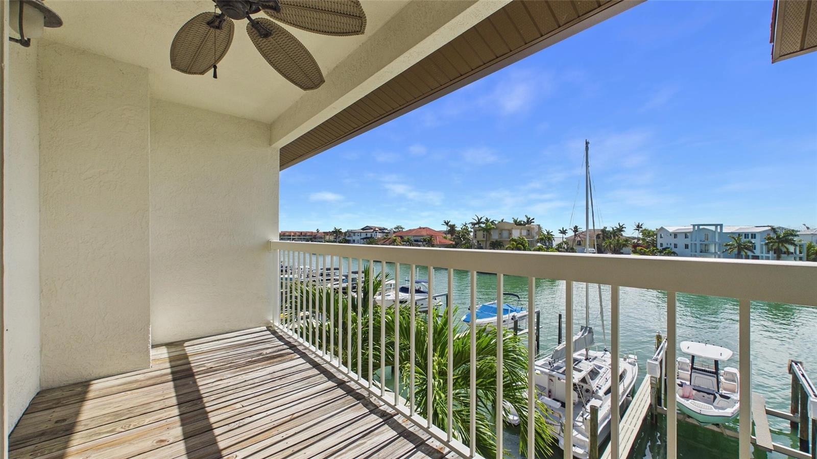 323 MADEIRA CIR, ST PETERSBURG, FL, 33715