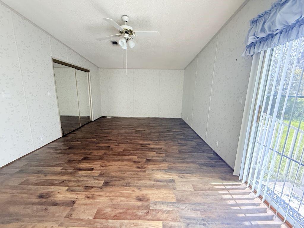 220 ELLSWORTH DR, KISSIMMEE, FL, 34758