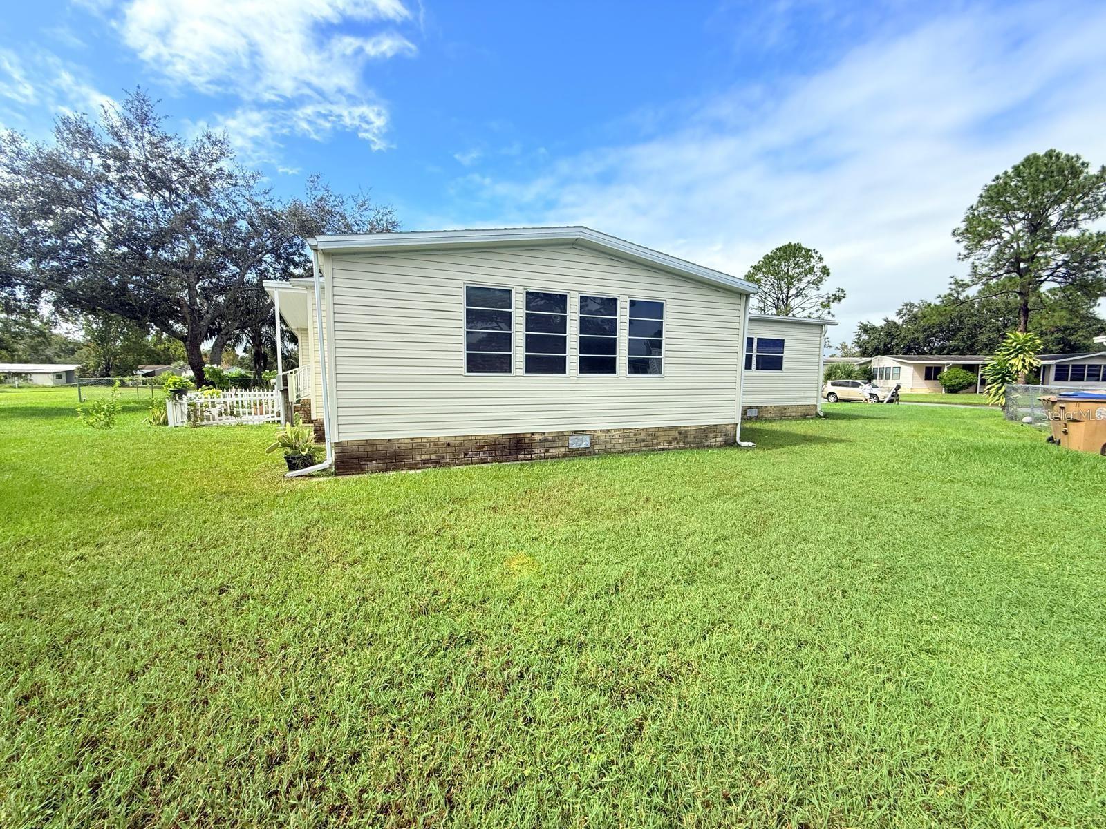 220 ELLSWORTH DR, KISSIMMEE, FL, 34758
