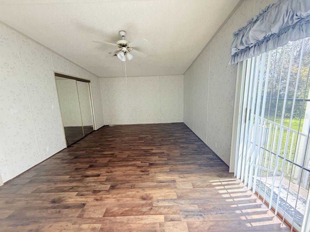 220 ELLSWORTH DR, KISSIMMEE, FL, 34758