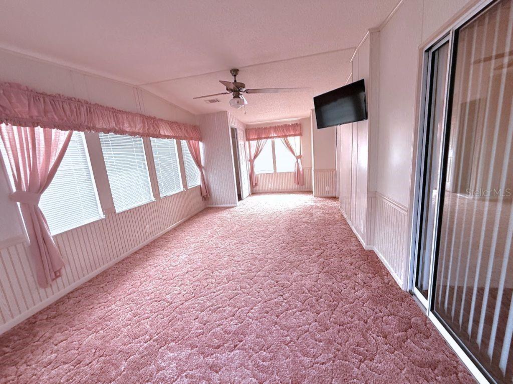 220 ELLSWORTH DR, KISSIMMEE, FL, 34758