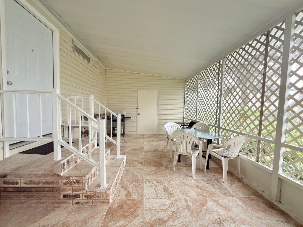 220 ELLSWORTH DR, KISSIMMEE, FL, 34758