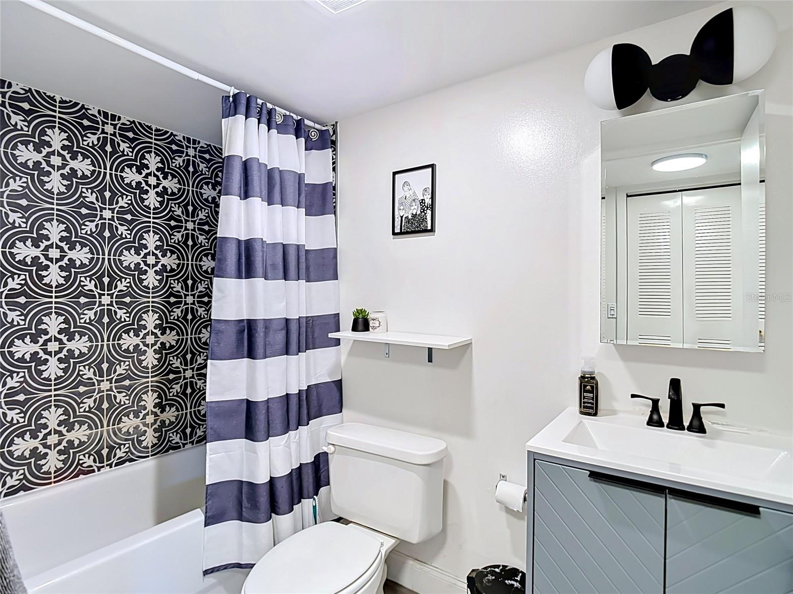 4611 W NORTH B ST #240, TAMPA, FL, 33609