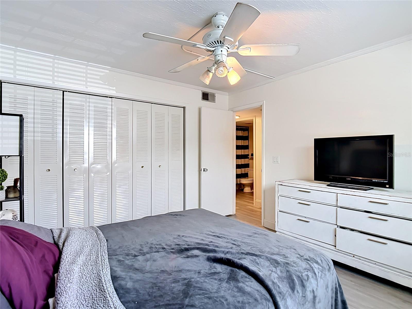 4611 W NORTH B ST #240, TAMPA, FL, 33609