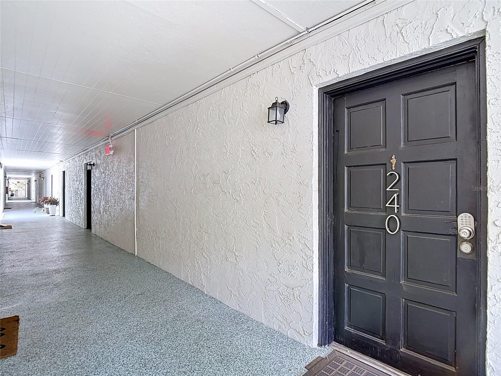 4611 W NORTH B ST #240, TAMPA, FL, 33609