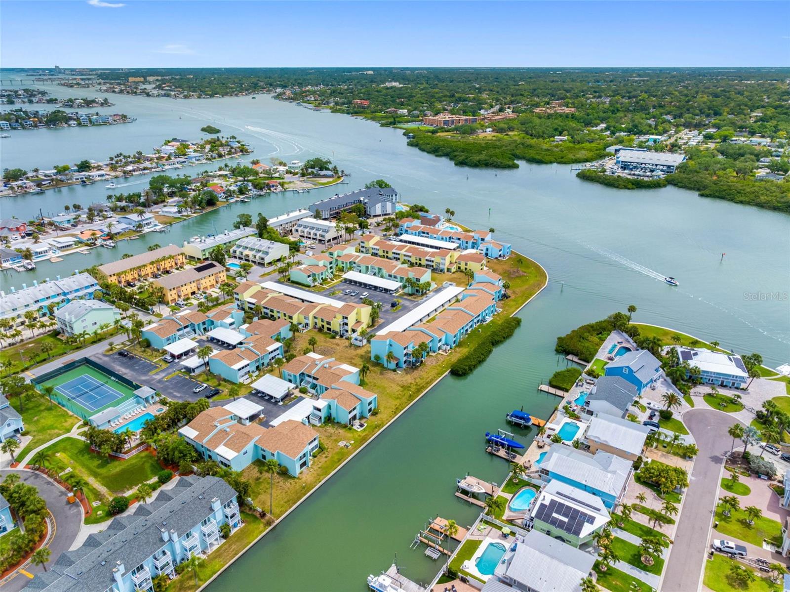 WINDRUSH COVE PH 1 CONDO, INDIAN ROCKS BEACH, FL, 33785