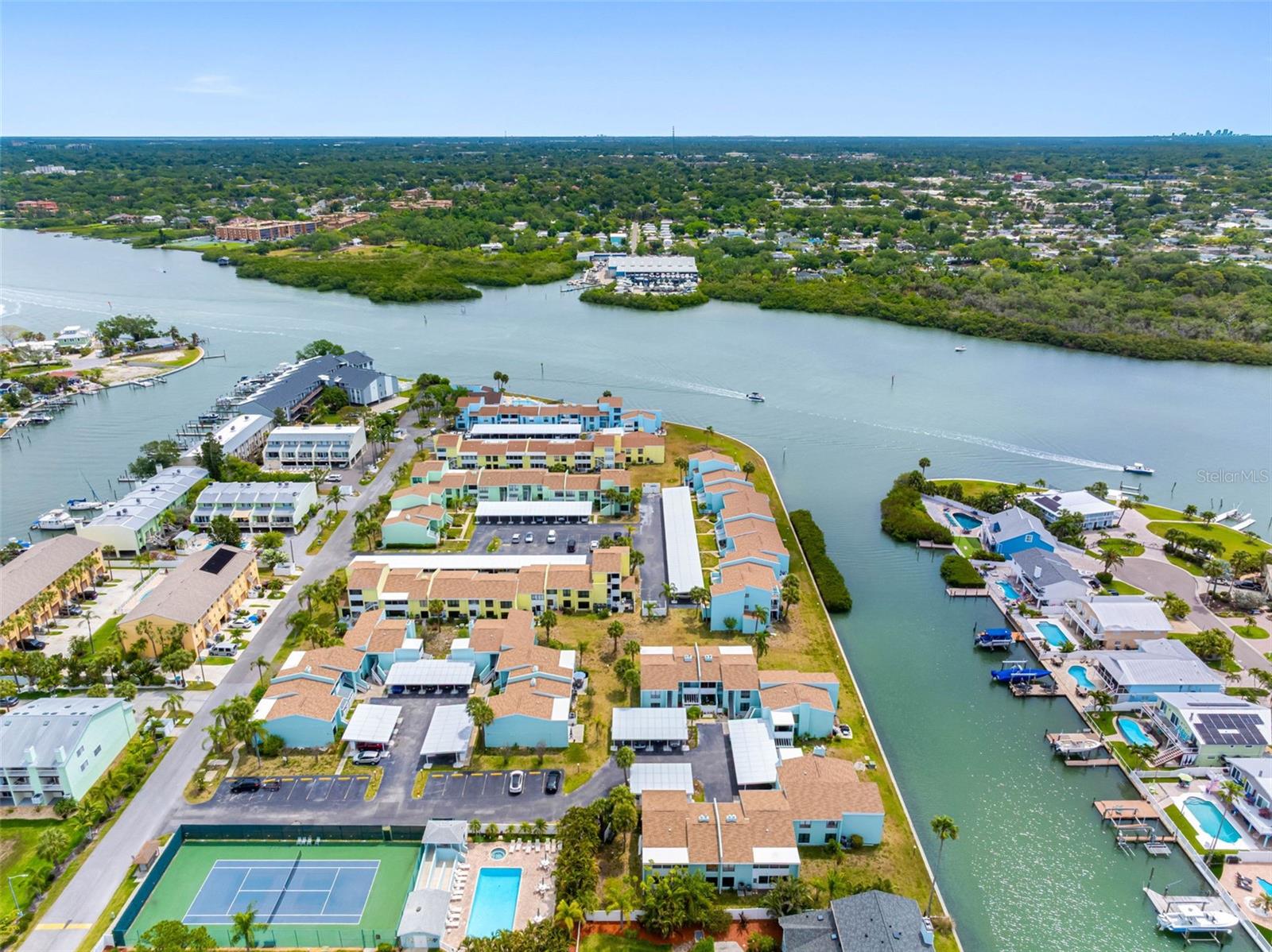 WINDRUSH COVE PH 1 CONDO, INDIAN ROCKS BEACH, FL, 33785