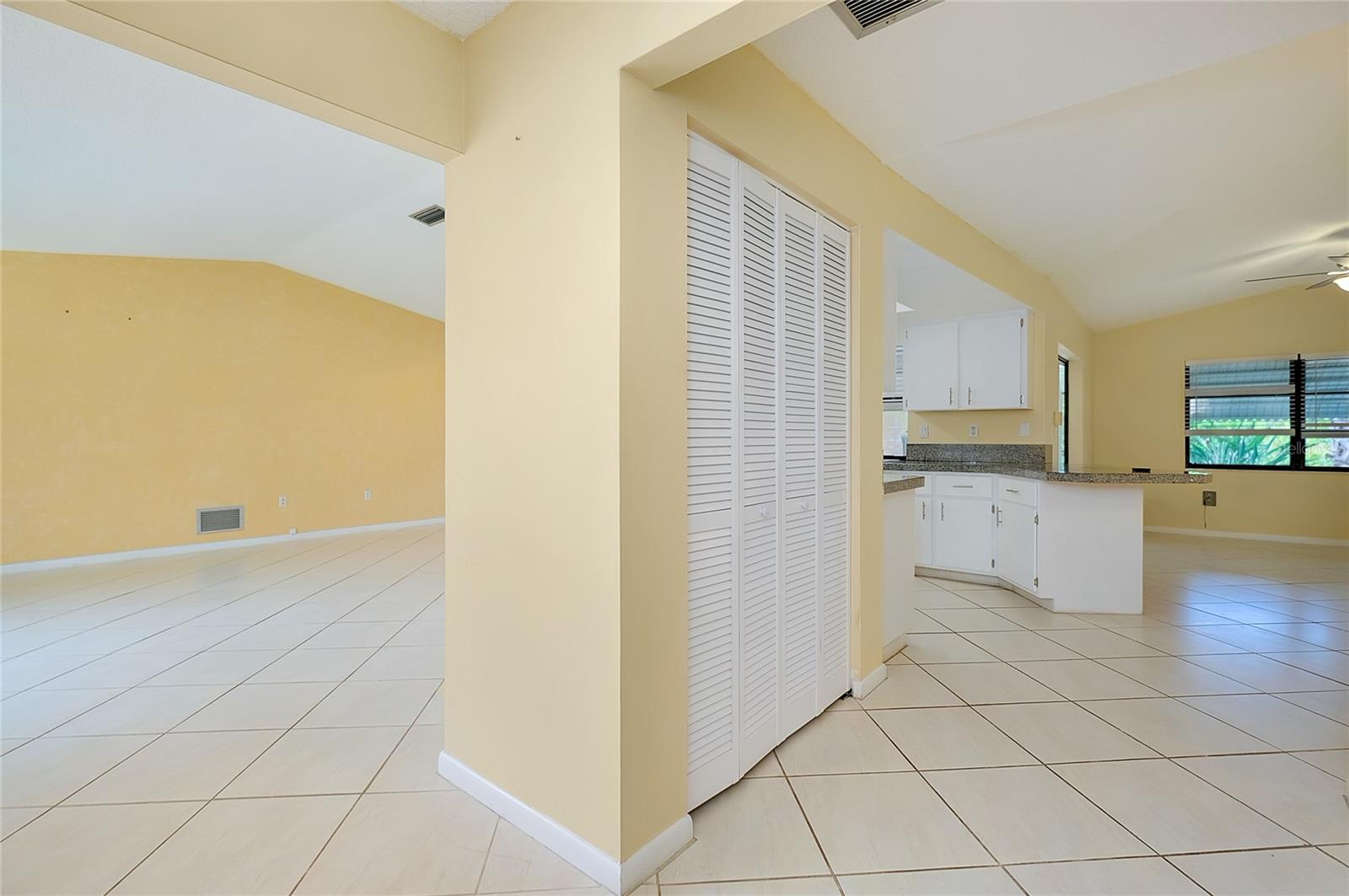 3213 PELLAM BLVD, PORT CHARLOTTE, FL, 33948