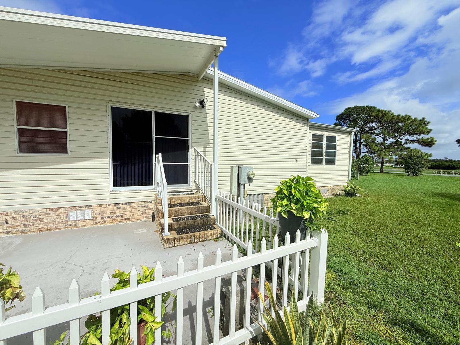 220 ELLSWORTH DR, KISSIMMEE, FL, 34758