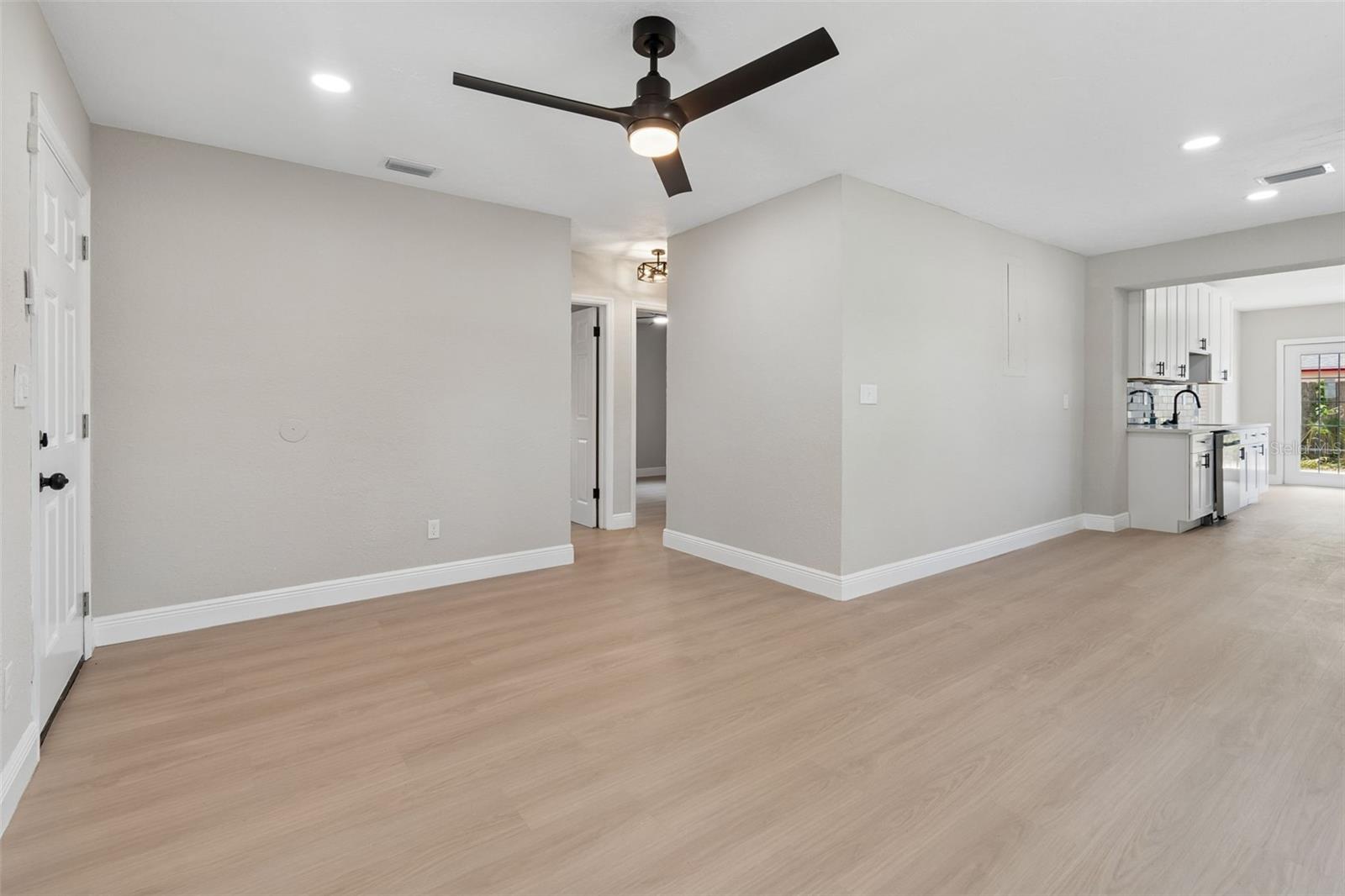 3912 W PINE ST, TAMPA, FL, 33607