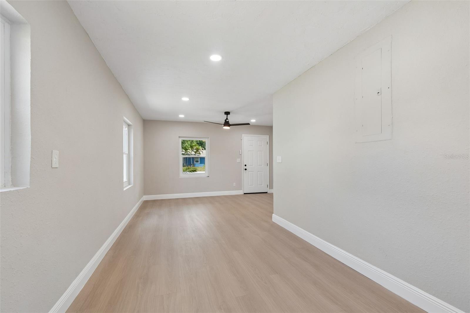 3912 W PINE ST, TAMPA, FL, 33607
