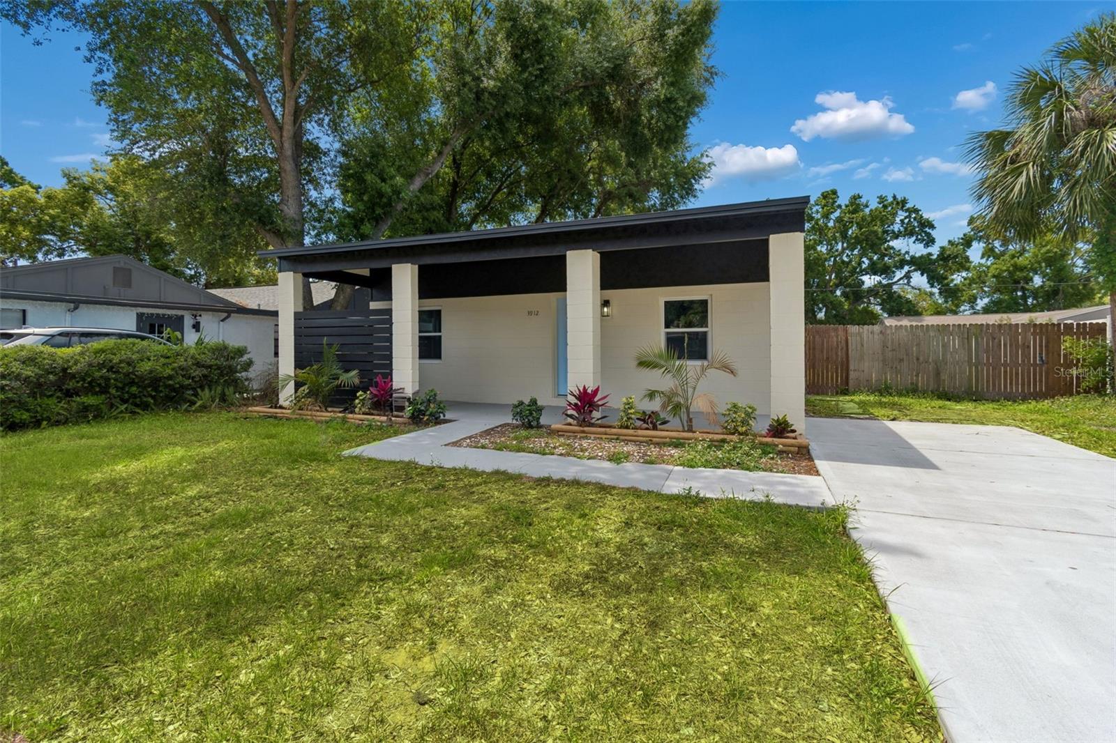 3912 W PINE ST, TAMPA, FL, 33607
