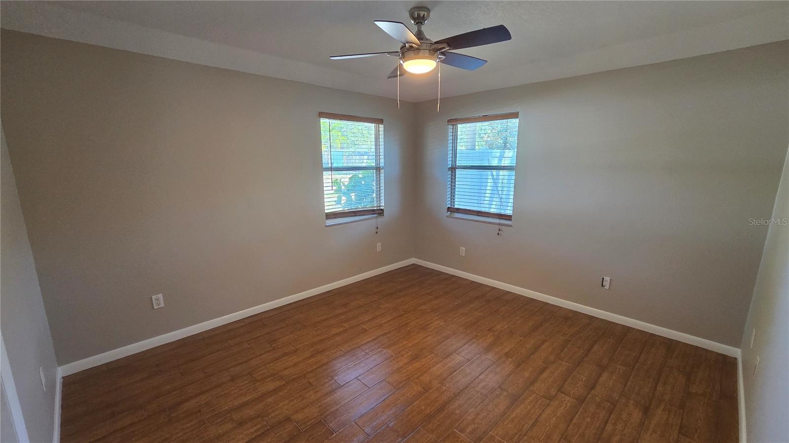 541 ROANOKE ST, DUNEDIN, FL, 34698