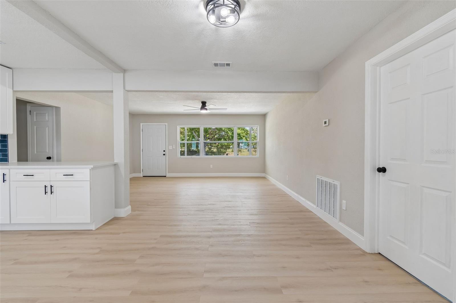 10229 N VALLE DR, TAMPA, FL, 33612