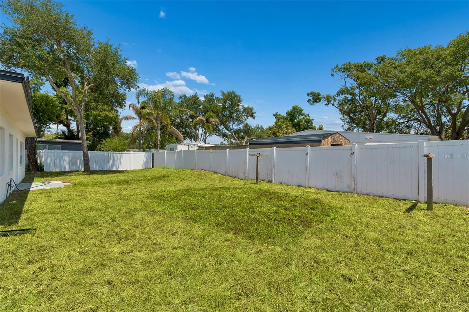 10229 N VALLE DR, TAMPA, FL, 33612