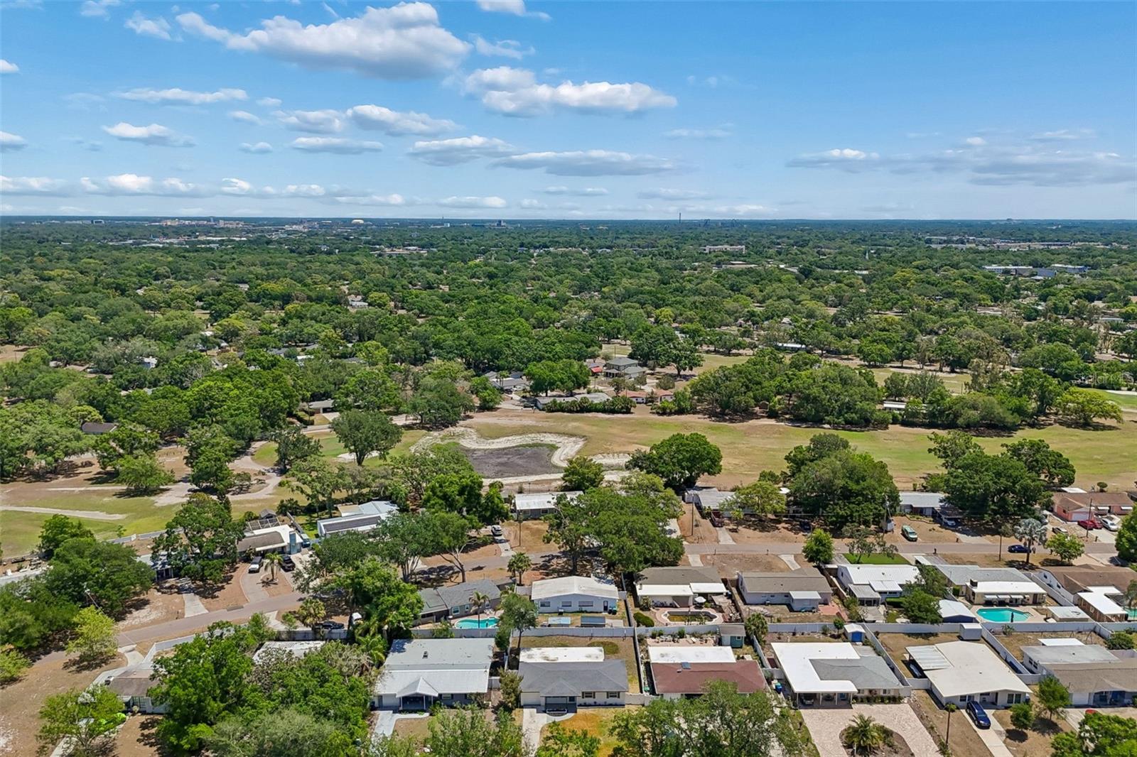 10229 N VALLE DR, TAMPA, FL, 33612