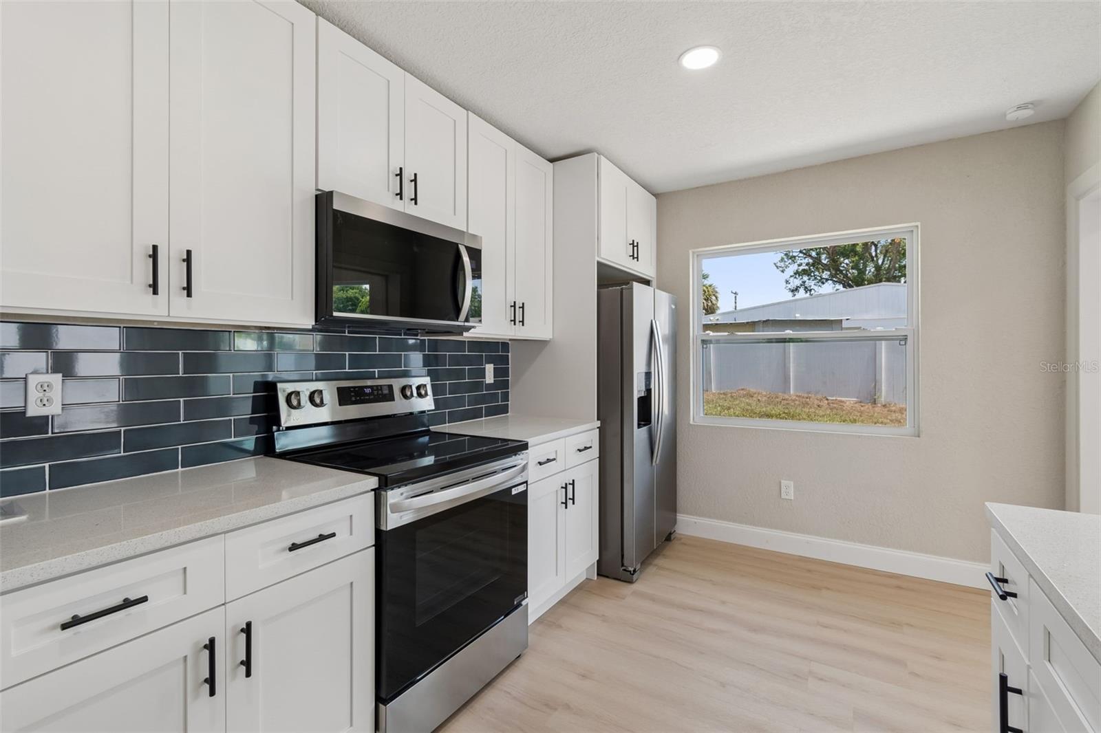 10229 N VALLE DR, TAMPA, FL, 33612