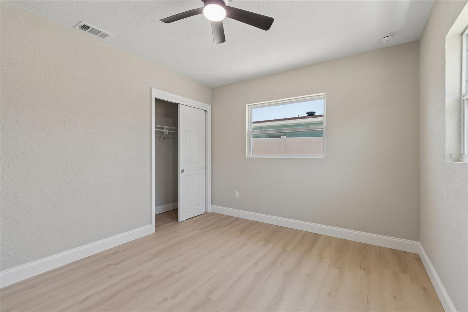 10229 N VALLE DR, TAMPA, FL, 33612