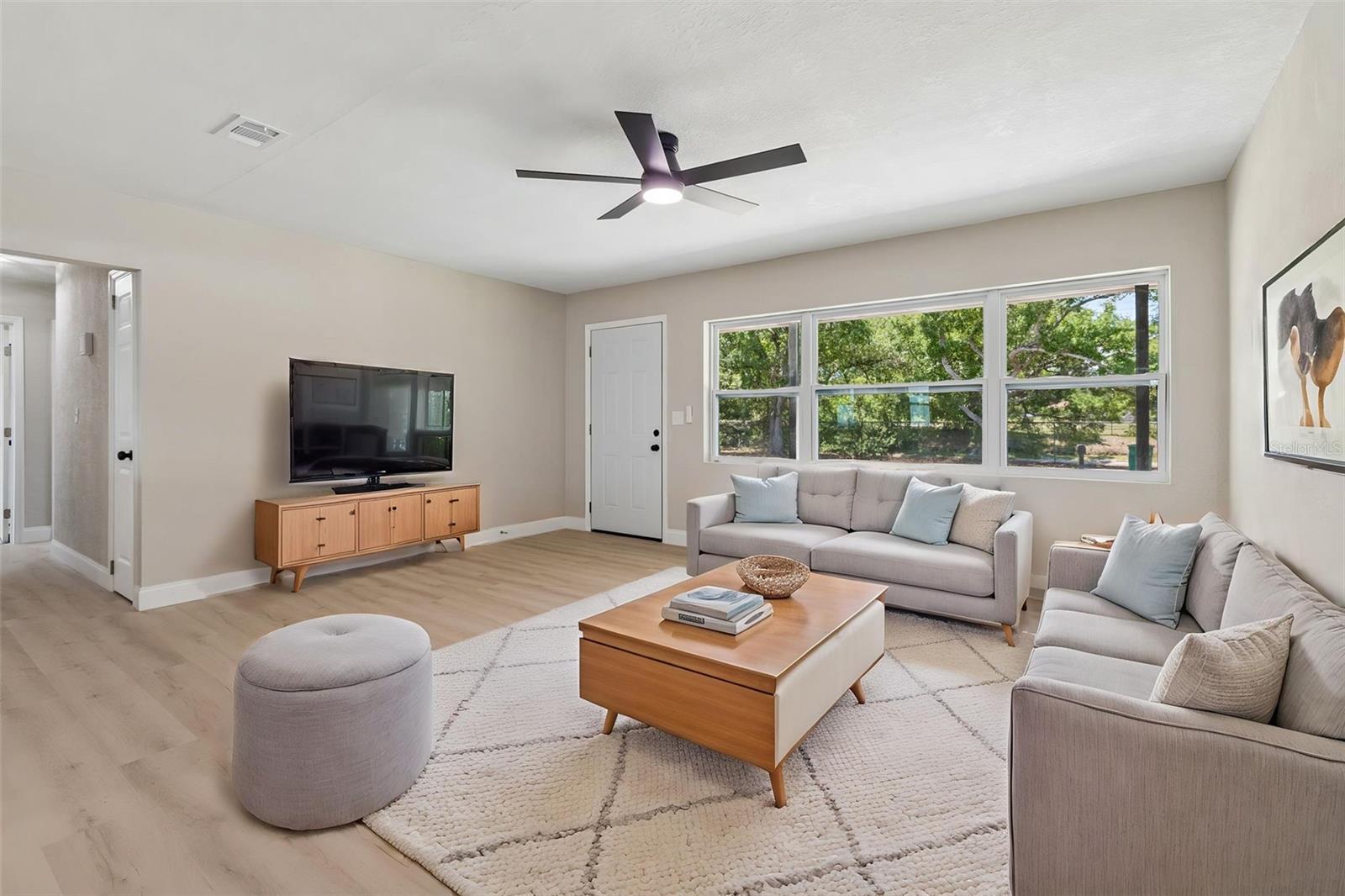 10229 N VALLE DR, TAMPA, FL, 33612