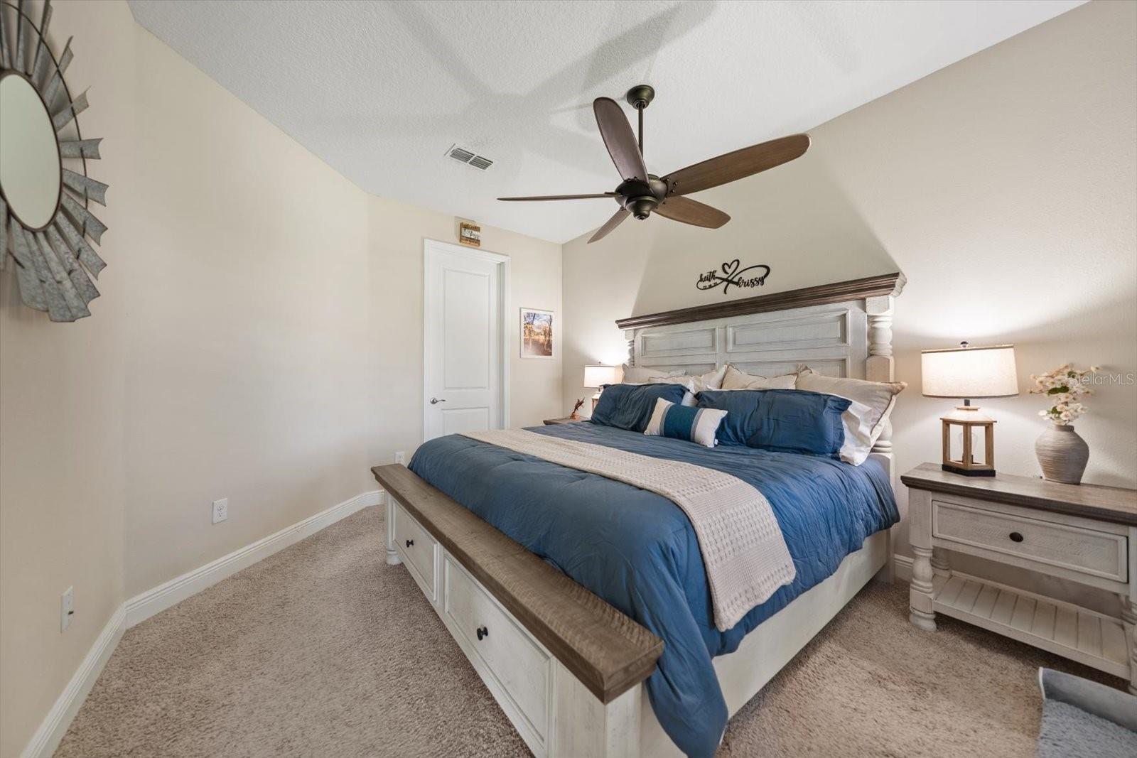 5299 NEIL DR, ST PETERSBURG, FL, 33714