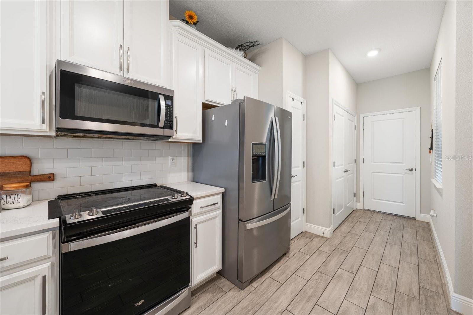 5299 NEIL DR, ST PETERSBURG, FL, 33714