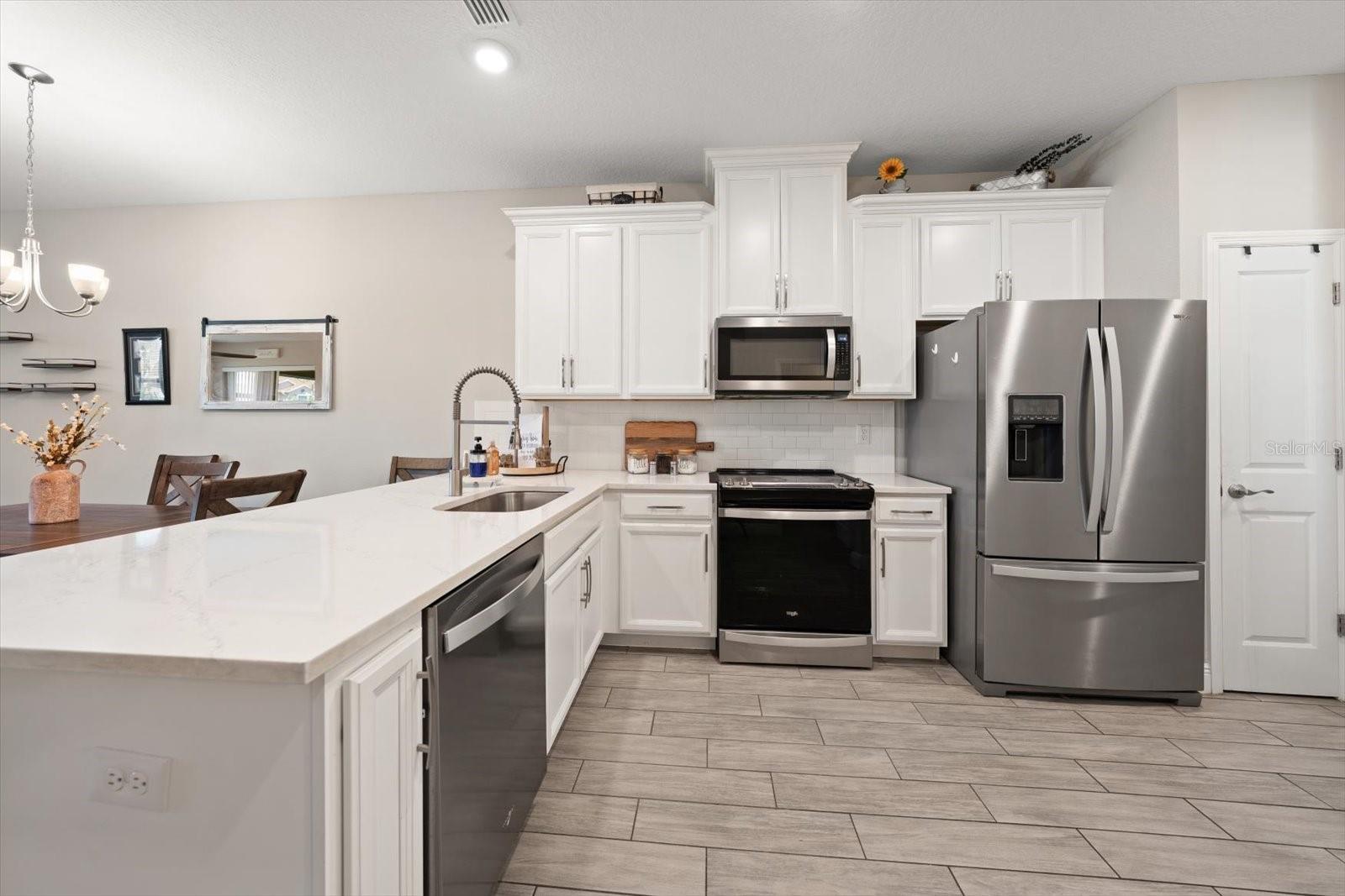 5299 NEIL DR, ST PETERSBURG, FL, 33714