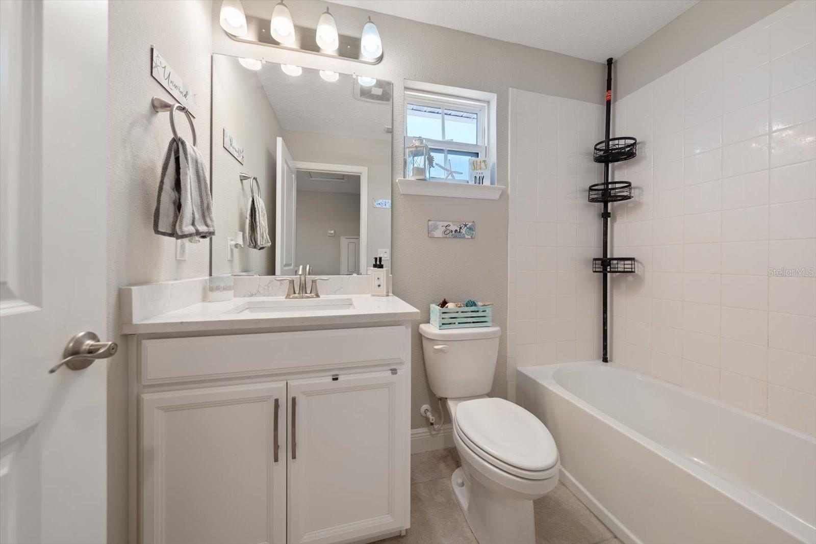 5299 NEIL DR, ST PETERSBURG, FL, 33714