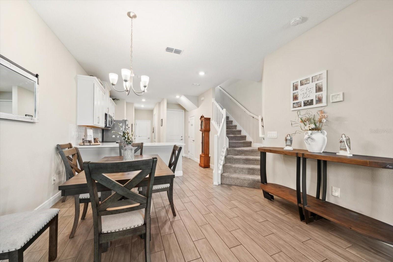 5299 NEIL DR, ST PETERSBURG, FL, 33714