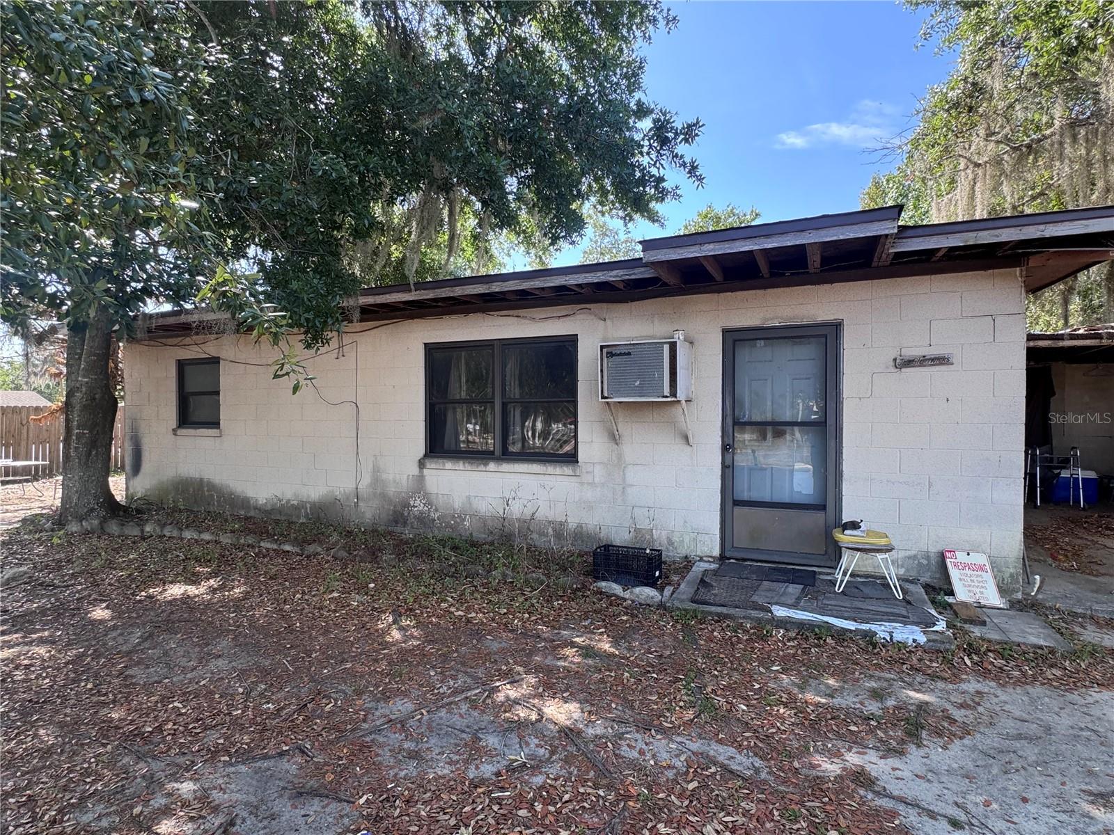 1255 WELLS AVE, TAVARES, FL, 32778