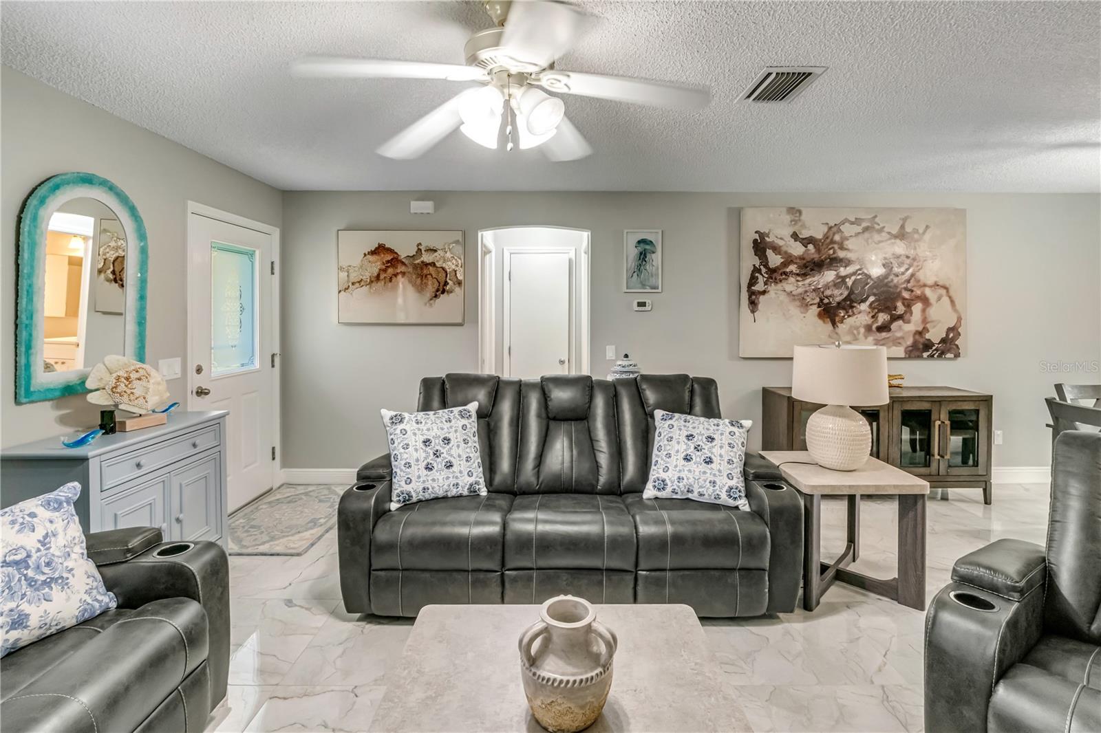 17648 SE 93RD BUTLER CT, THE VILLAGES, FL, 32162