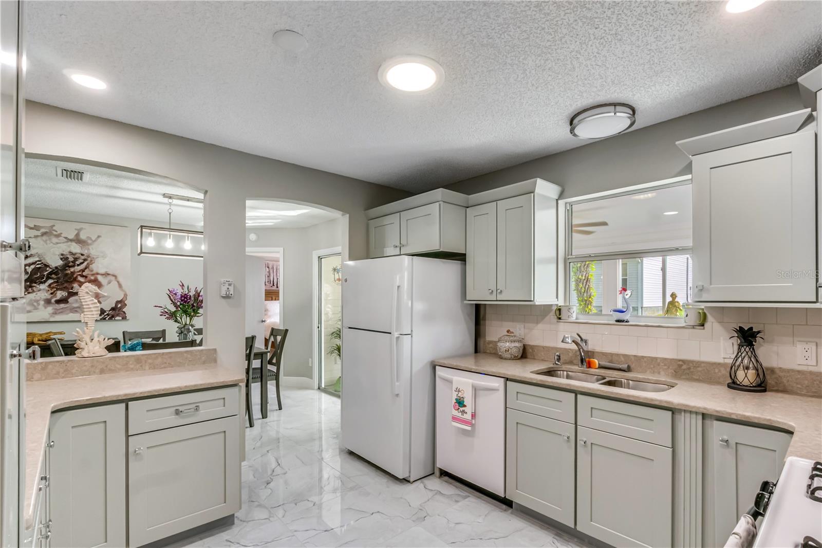 17648 SE 93RD BUTLER CT, THE VILLAGES, FL, 32162