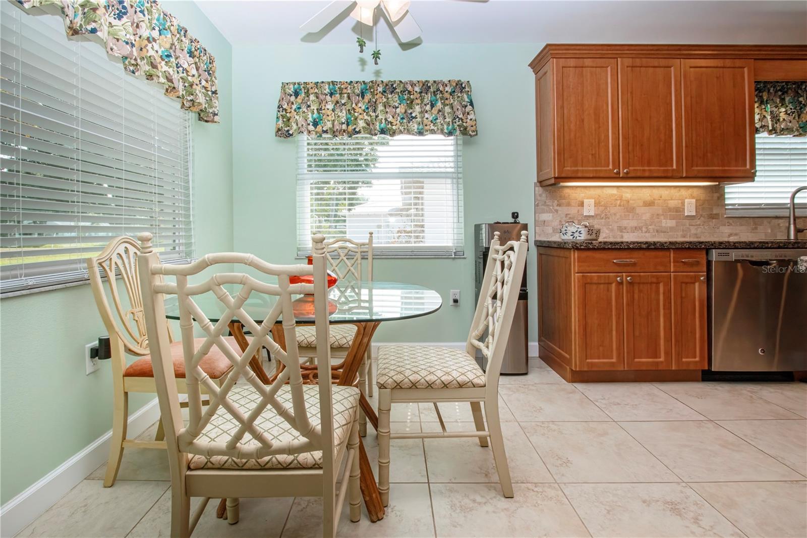 4405 LAKEWOOD AVE, BRADENTON, FL, 34208