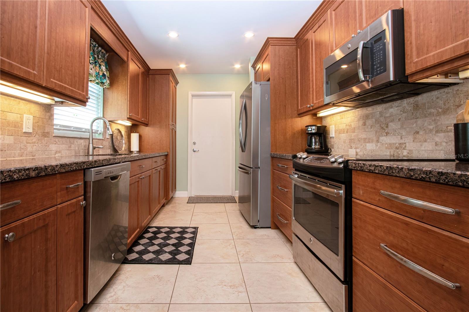 4405 LAKEWOOD AVE, BRADENTON, FL, 34208