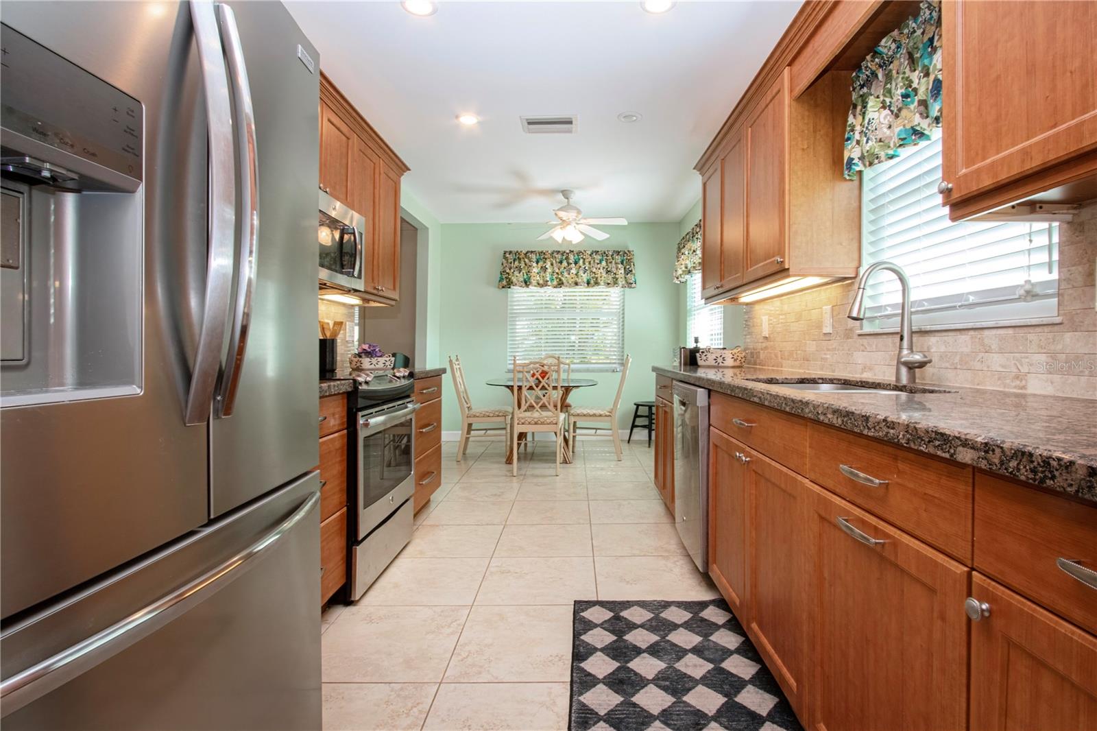 4405 LAKEWOOD AVE, BRADENTON, FL, 34208