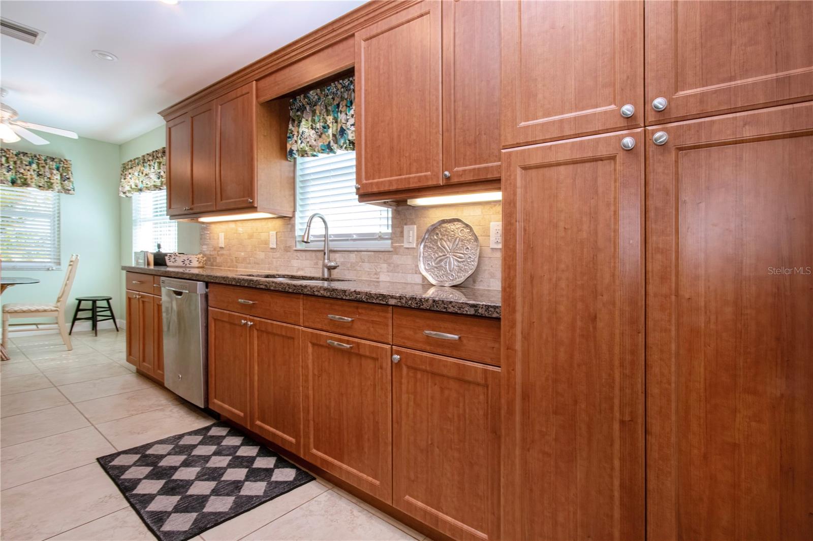4405 LAKEWOOD AVE, BRADENTON, FL, 34208