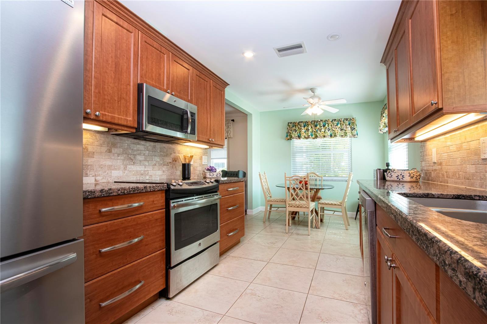 4405 LAKEWOOD AVE, BRADENTON, FL, 34208