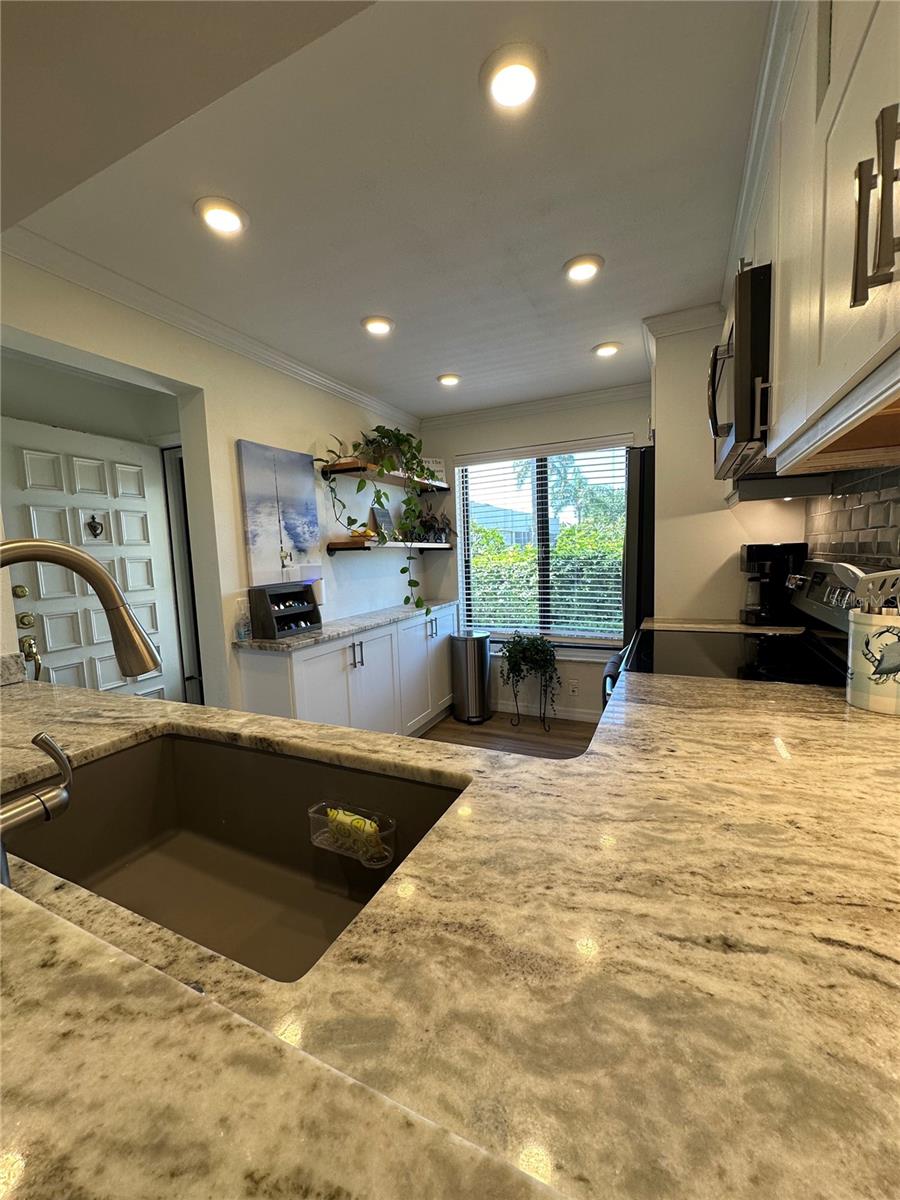 6104 PALMA DEL MAR BLVD S #102, ST PETERSBURG, FL, 33715