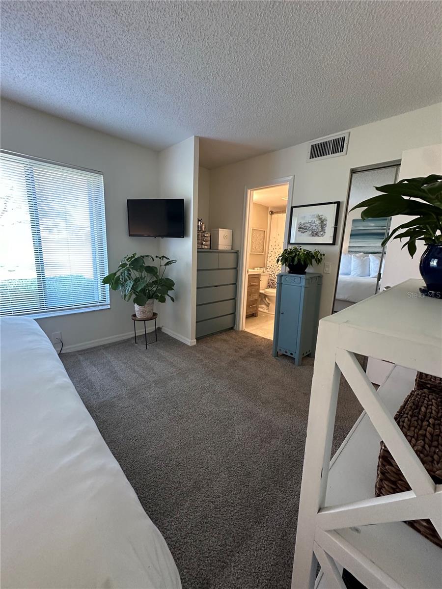 6104 PALMA DEL MAR BLVD S #102, ST PETERSBURG, FL, 33715