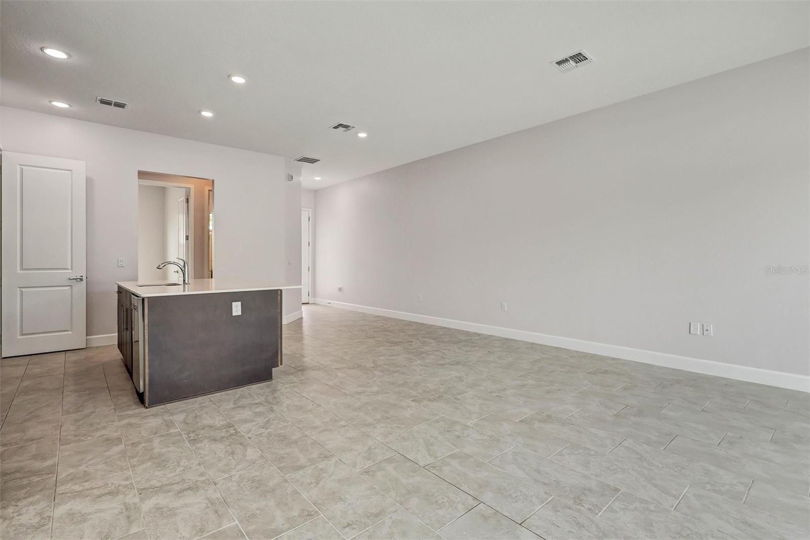 212 VILLA DOMANI CIR, DAVENPORT, FL, 33896