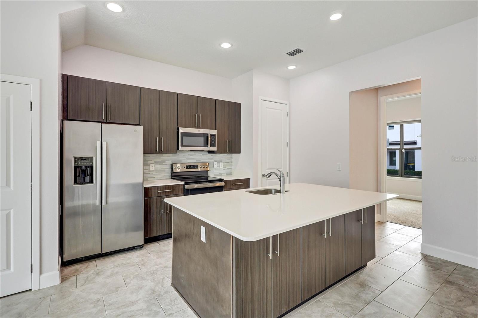212 VILLA DOMANI CIR, DAVENPORT, FL, 33896