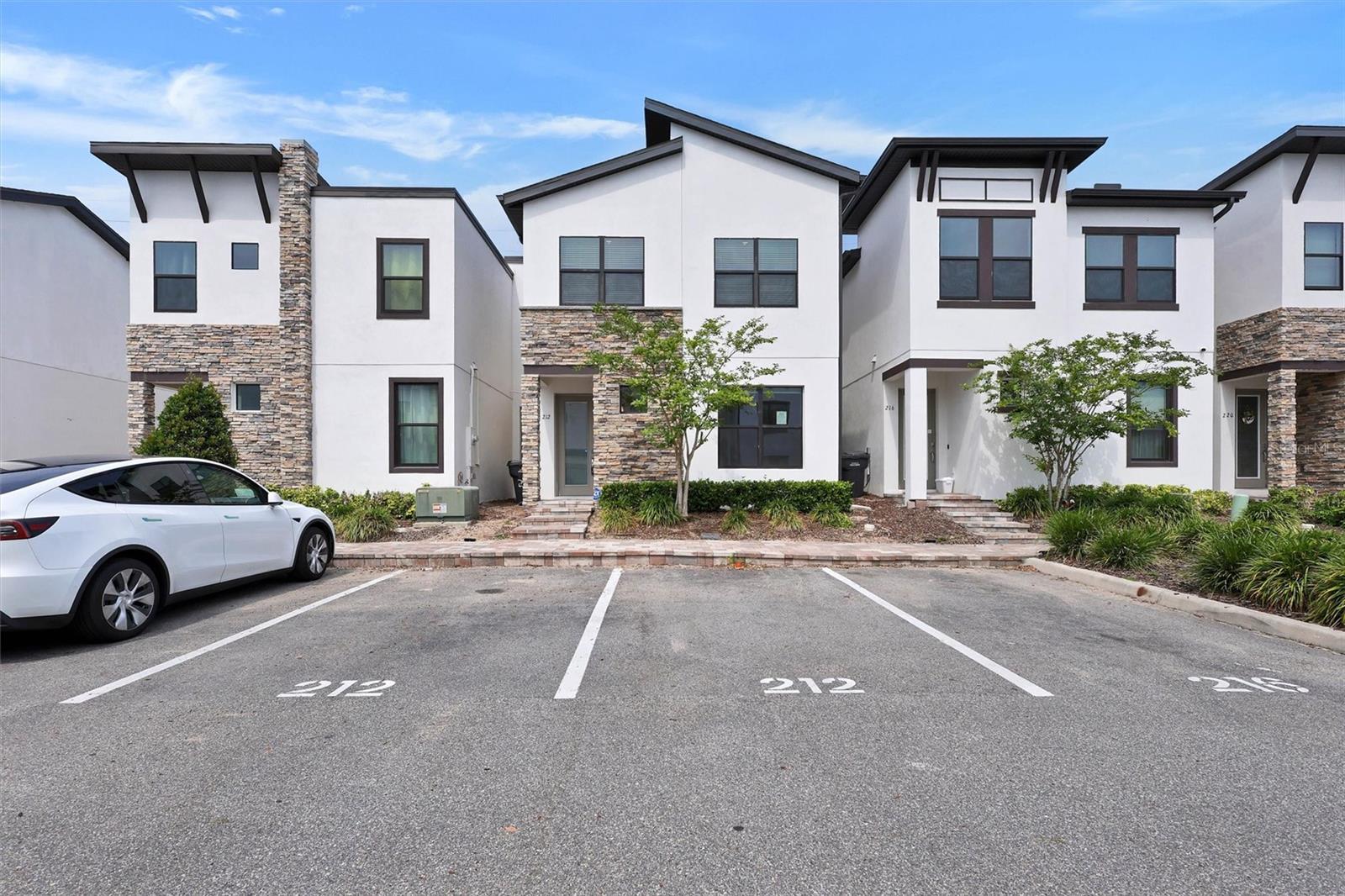 212 VILLA DOMANI CIR, DAVENPORT, FL, 33896