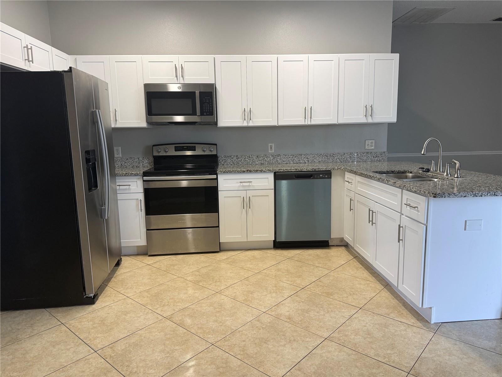 819 JARNAC DR, KISSIMMEE, FL, 34759