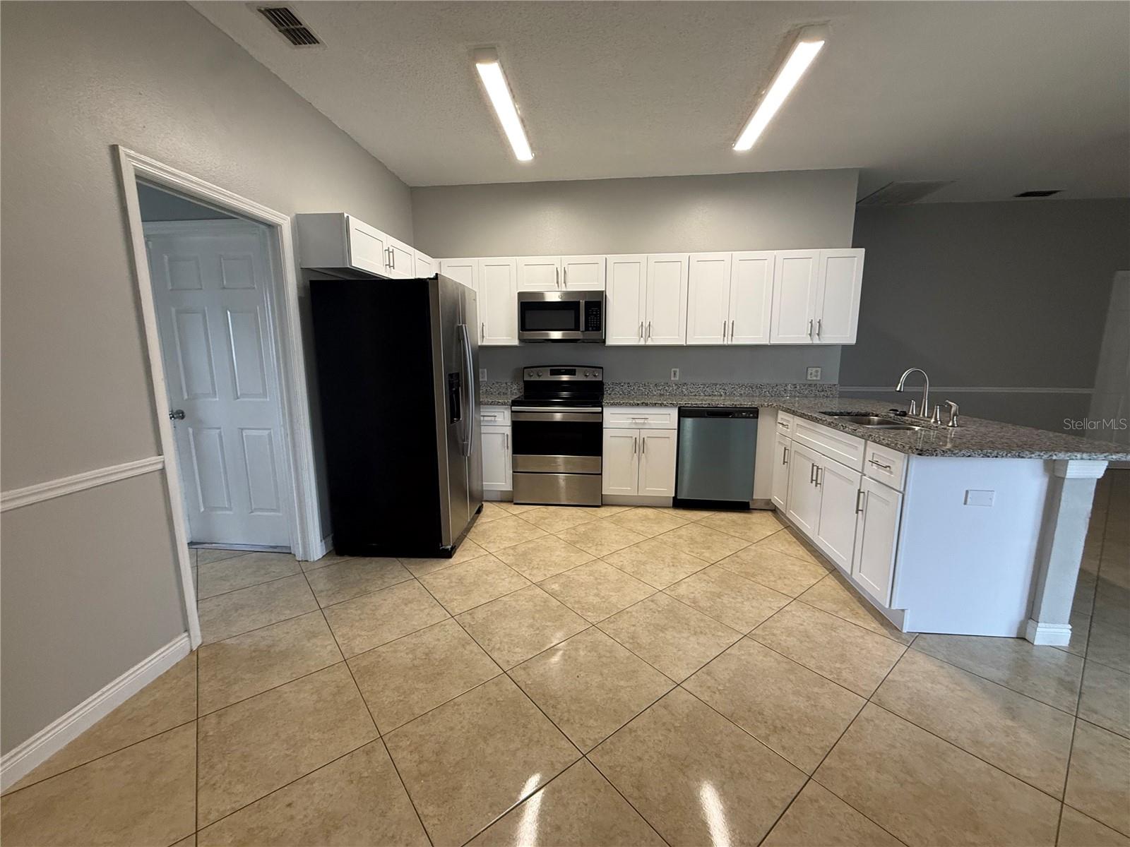 819 JARNAC DR, KISSIMMEE, FL, 34759